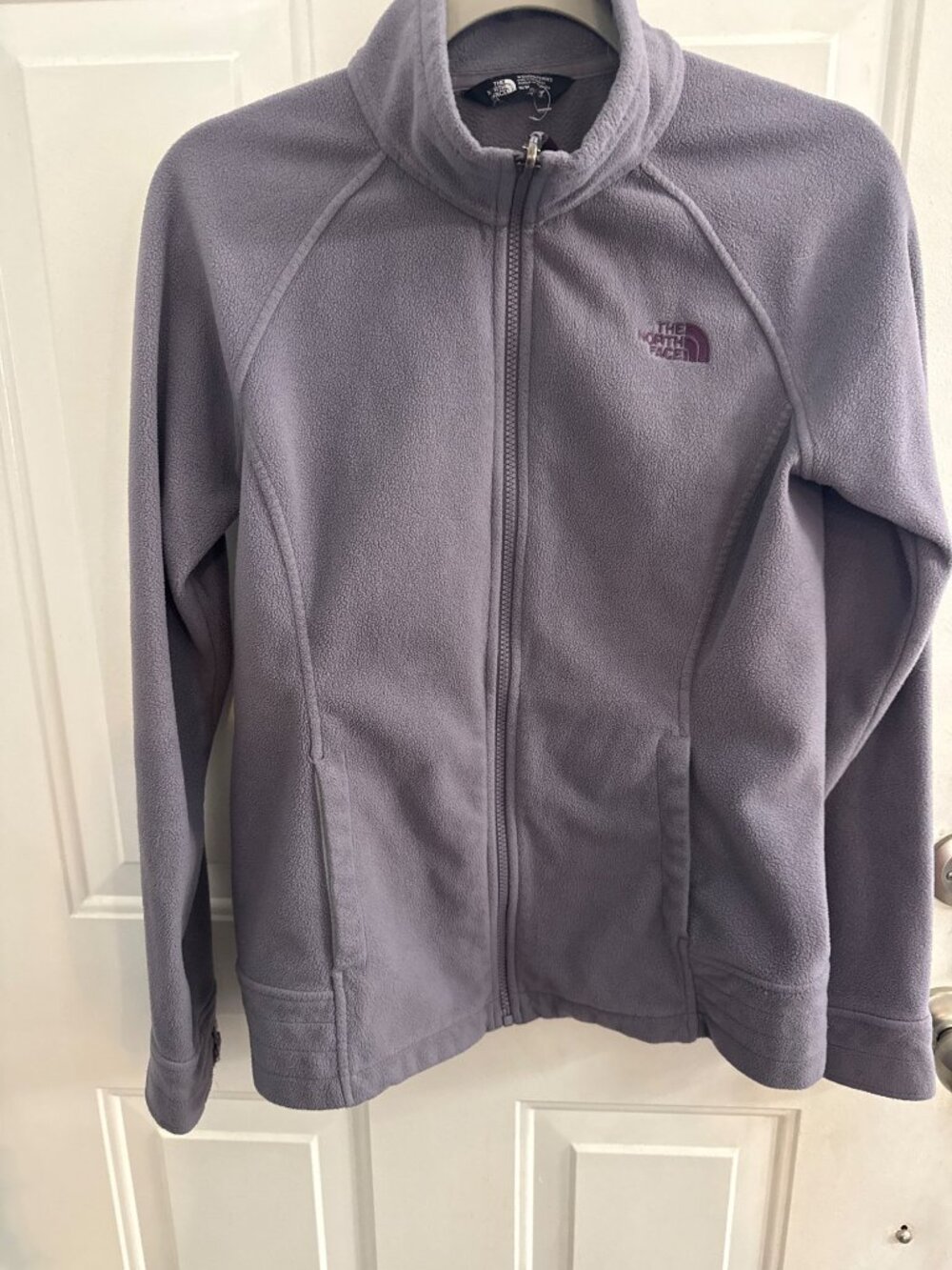 The North Face Woman's Full Zip Jacket Size medium Lavender-Gray